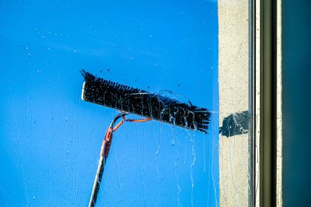 Commercial window cleaning